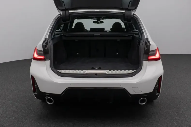 BMW 330 din 2025 cu 3.100 km - oferta BMW170435 - foto 12