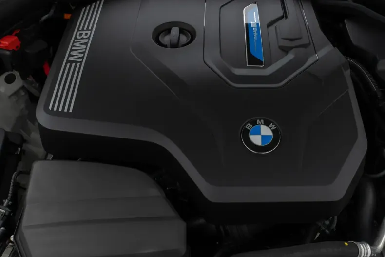 BMW 330 din 2025 cu 3.100 km - oferta BMW170435 - foto 19