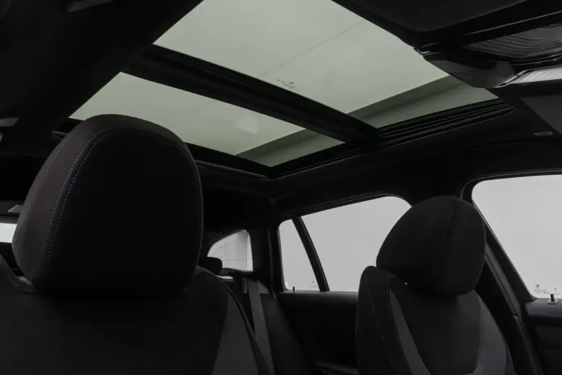 BMW 330 din 2025 cu 3.100 km - oferta BMW170435 - foto 32