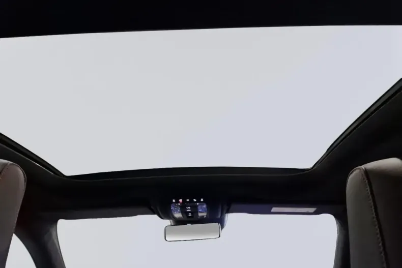 Mercedes-Benz CLA 250 din 2024 cu 4.705 km - oferta MER170451 - foto 13