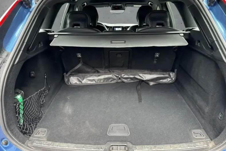 Volvo XC60 din 2021 cu 93.269 km - oferta VOL170453 - foto 9