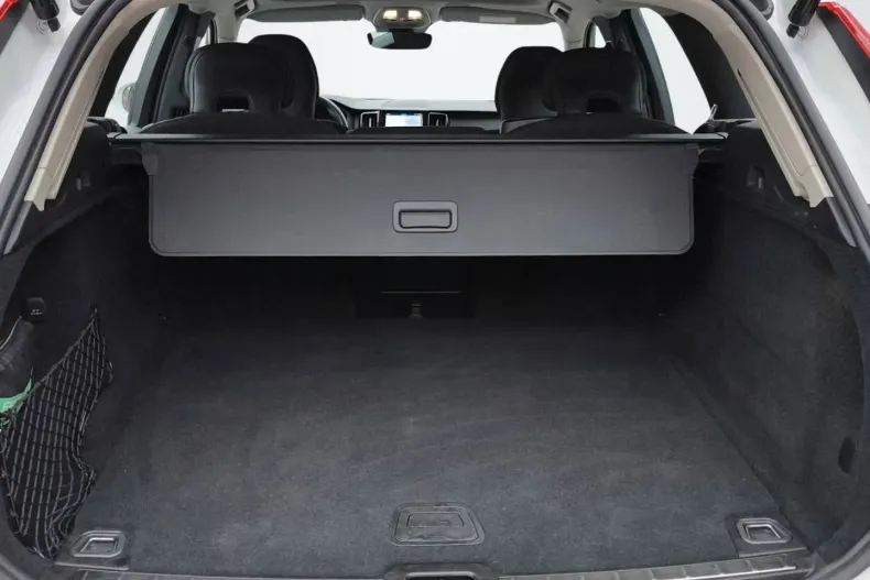 Volvo XC60 din 2022 cu 77.980 km - oferta VOL170459 - foto 14