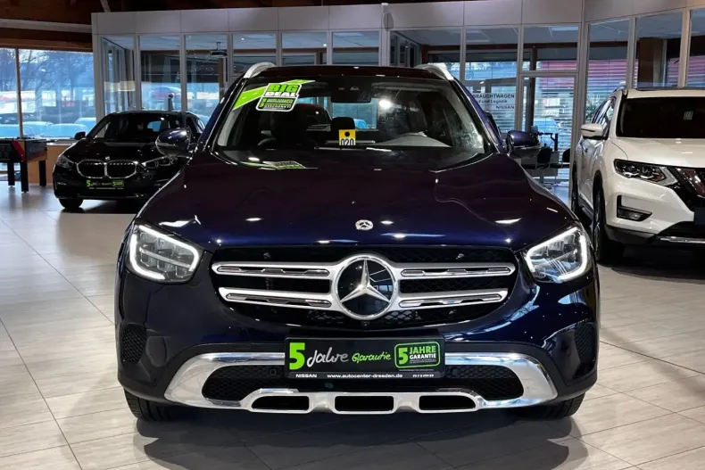Mercedes-Benz GLC 200 din 2021 cu 65.065 km - oferta MER170461 - foto 3