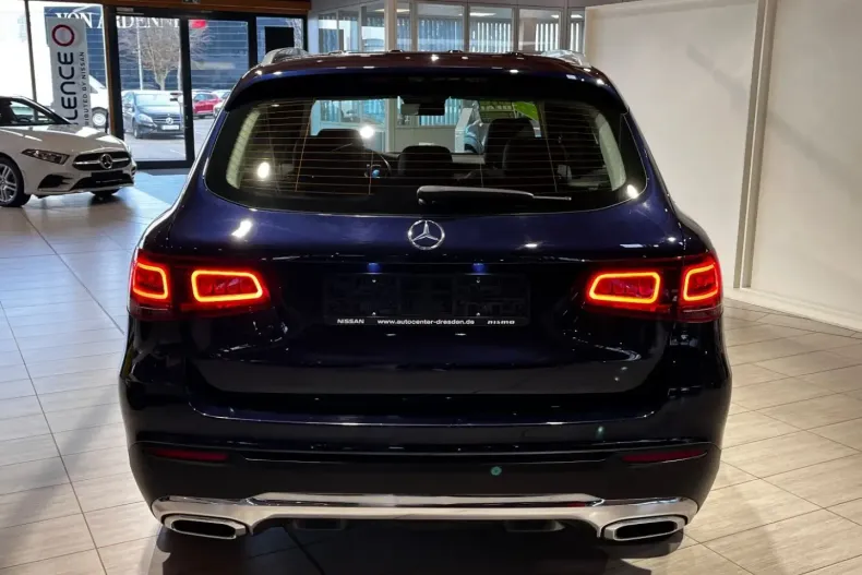 Mercedes-Benz GLC 200 din 2021 cu 65.065 km - oferta MER170461 - foto 6
