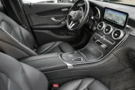Mercedes-Benz GLC 200 din 2021 cu 44.722 km - oferta MER170462 - foto 3
