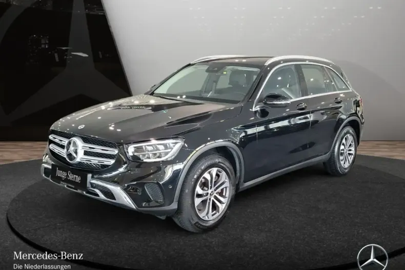 Mercedes-Benz GLC 200 din 2021 cu 53.748 km - oferta MER170463 - foto 2