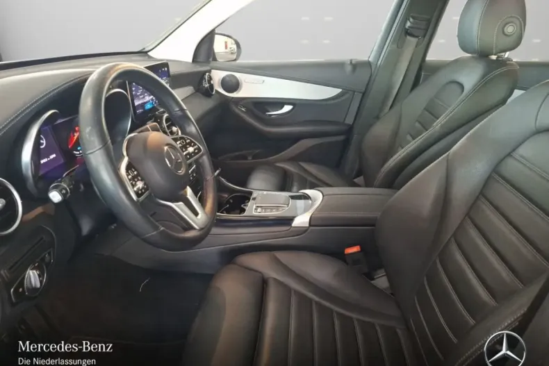 Mercedes-Benz GLC 200 din 2021 cu 53.748 km - oferta MER170463 - foto 8