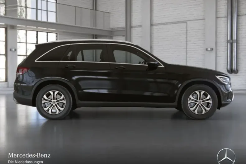 Mercedes-Benz GLC 200 din 2021 cu 53.748 km - oferta MER170463 - foto 17