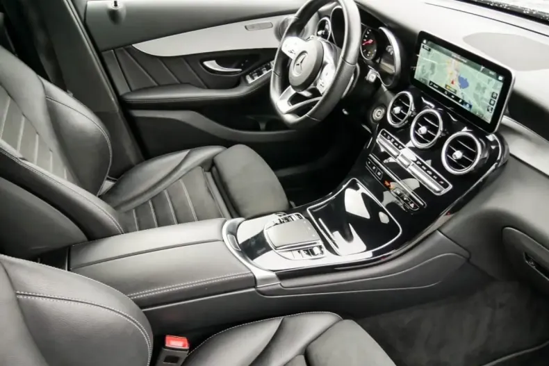 Mercedes-Benz GLC 200 din 2021 cu 55.366 km - oferta MER170465 - foto 3