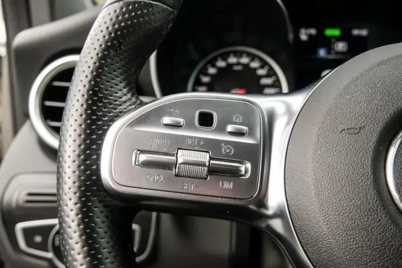 Mercedes-Benz GLC 200 din 2021 cu 55.366 km - oferta MER170465 - foto 13