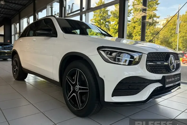 Mercedes-Benz GLC 200 din 2021 cu 55.652 km - oferta MER170467 - foto 1