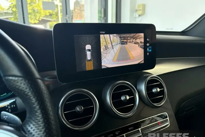 Mercedes-Benz GLC 200 din 2021 cu 55.652 km - oferta MER170467 - foto 12