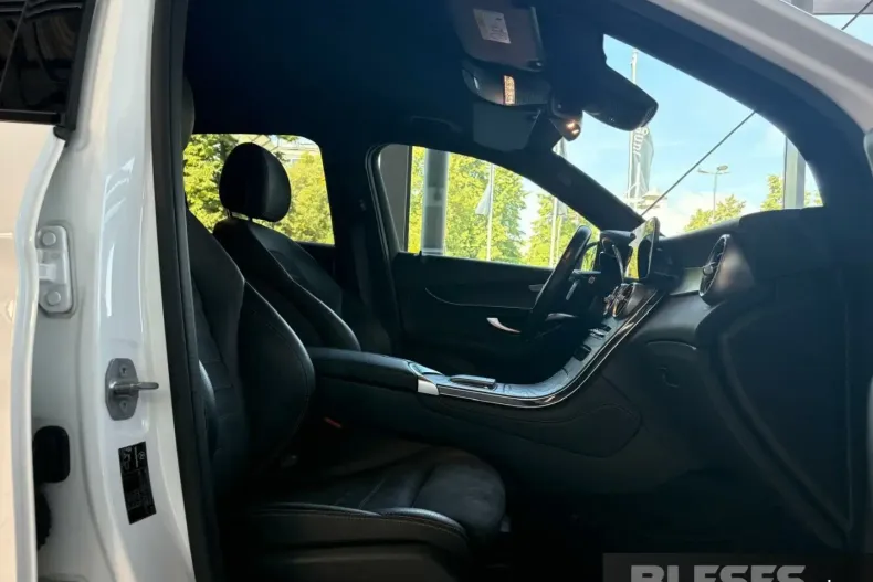 Mercedes-Benz GLC 200 din 2021 cu 55.652 km - oferta MER170467 - foto 15