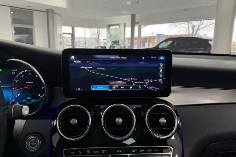 Mercedes-Benz GLC 200 din 2022 cu 87.242 km - oferta MER170469 - foto 24