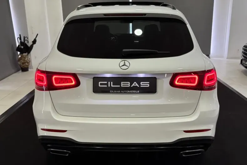 Mercedes-Benz GLC 200 din 2021 cu 87.847 km - oferta MER170470 - foto 5