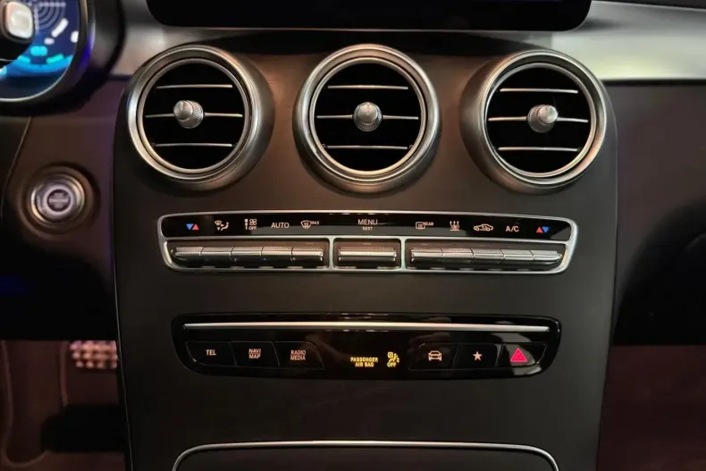 Mercedes-Benz GLC 200 din 2021 cu 87.847 km - oferta MER170470 - foto 27