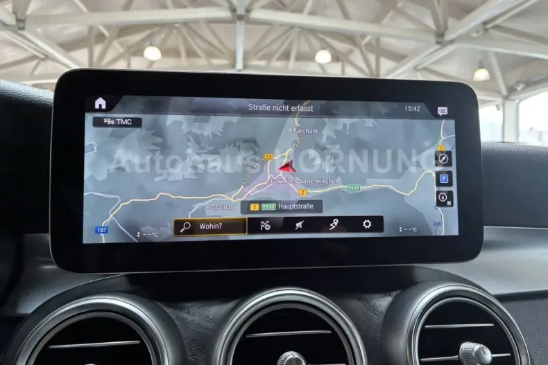 Mercedes-Benz GLC 200 din 2022 cu 30.515 km - oferta MER170471 - foto 8