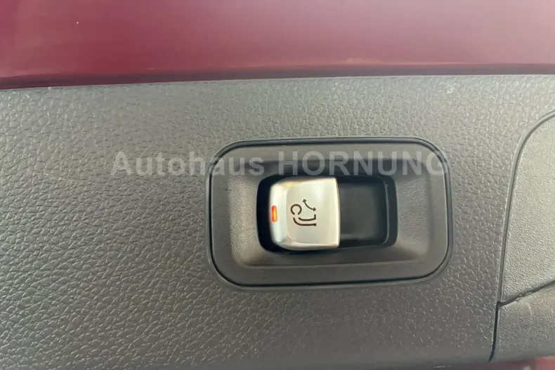 Mercedes-Benz GLC 200 din 2022 cu 30.515 km - oferta MER170471 - foto 25