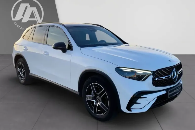 Mercedes-Benz GLC 200 din 2022 cu 61.990 km - oferta MER170472 - foto 1