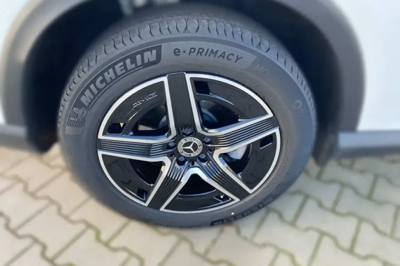 Mercedes-Benz GLC 200 din 2022 cu 61.990 km - oferta MER170472 - foto 6