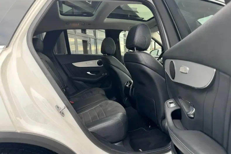 Mercedes-Benz GLC 200 din 2022 cu 52.700 km - oferta MER170473 - foto 7