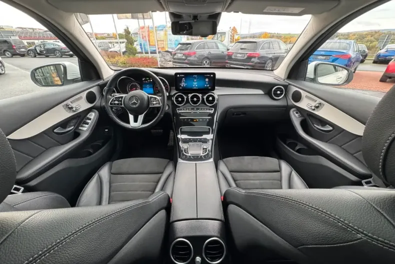 Mercedes-Benz GLC 200 din 2022 cu 52.700 km - oferta MER170473 - foto 16