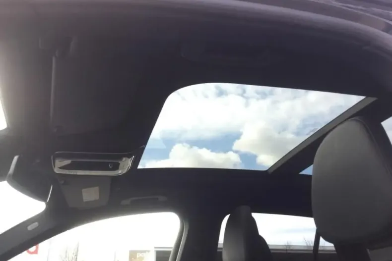 Mercedes-Benz GLC 200 din 2023 cu 34.300 km - oferta MER170475 - foto 18