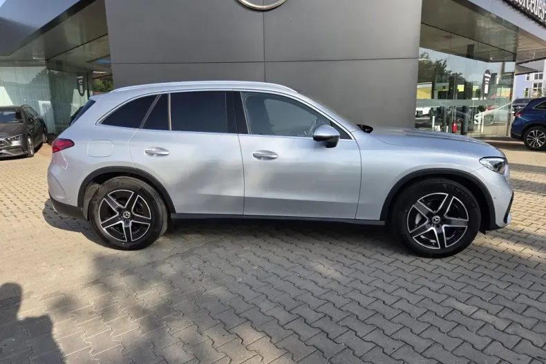 Mercedes-Benz GLC 200 din 2024 cu 25.500 km - oferta MER170476 - foto 7