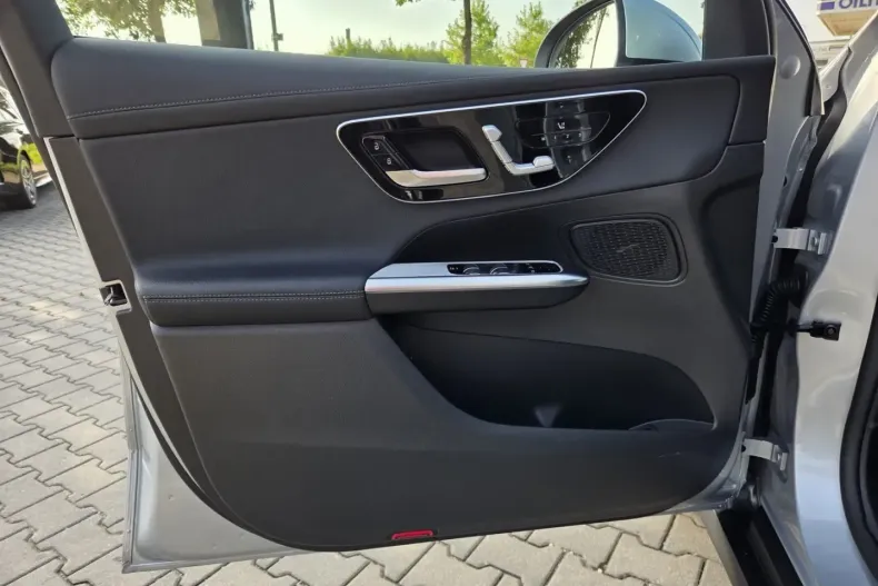 Mercedes-Benz GLC 200 din 2024 cu 25.500 km - oferta MER170476 - foto 19