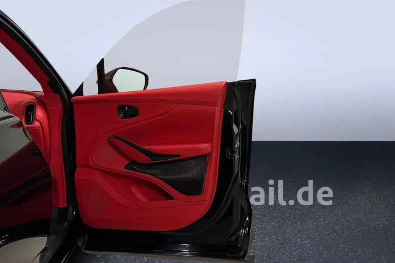 Aston Martin DBX din 2022 cu 50.980 km - oferta AST170479 - foto 25