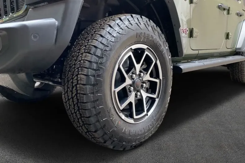 Jeep Wrangler din 2024 cu 4.500 km - oferta JEE170482 - foto 4