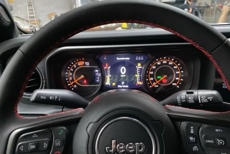 Jeep Wrangler din 2024 cu 4.500 km - oferta JEE170482 - foto 10