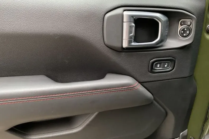 Jeep Wrangler din 2024 cu 4.500 km - oferta JEE170482 - foto 12