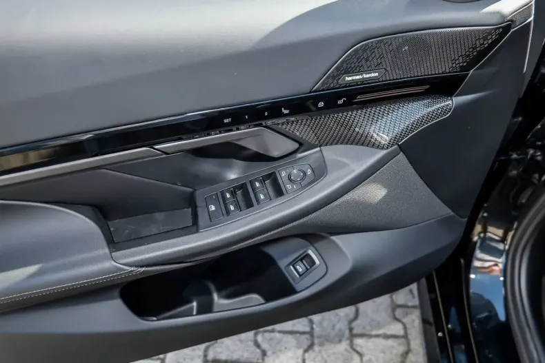 BMW 520 din 2024 cu 34.162 km - oferta BMW170486 - foto 14