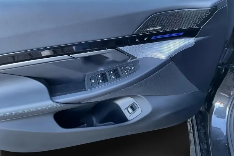 BMW 520 din 2025 cu 14.700 km - oferta BMW170487 - foto 22