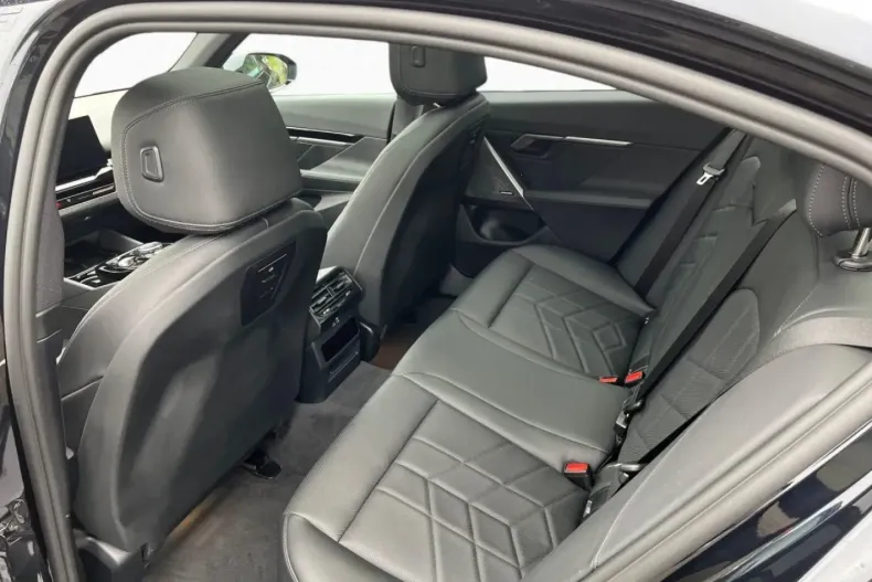 BMW 520 din 2024 cu 26.867 km - oferta BMW170490 - foto 9