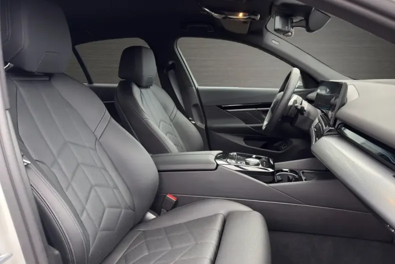 BMW 520 din 2024 cu 10.081 km - oferta BMW170495 - foto 18