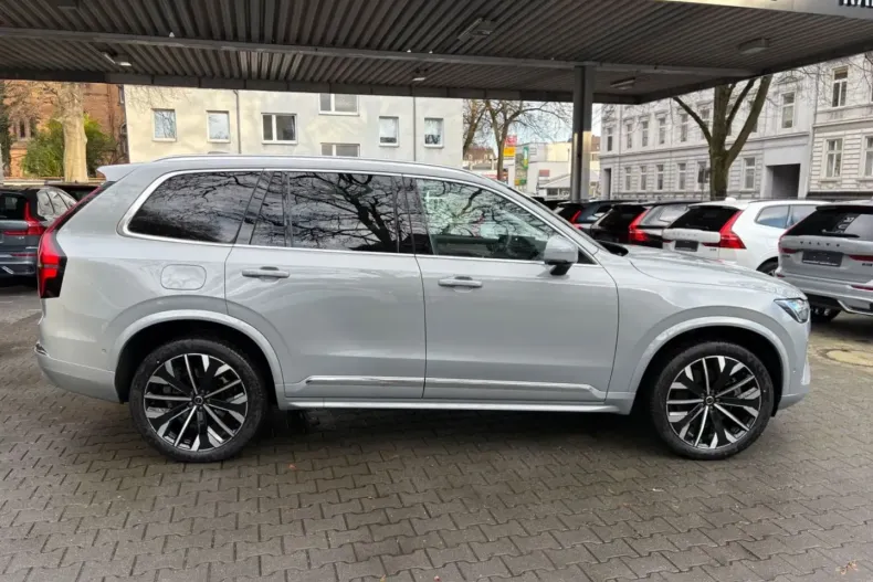 Volvo XC90 din 2025 cu 20.391 km - oferta VOL170498 - foto 7