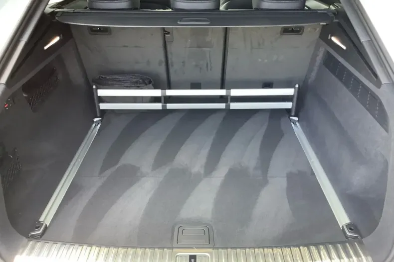 Audi Q8 din 2024 cu 12.400 km - oferta AUD170500 - foto 15