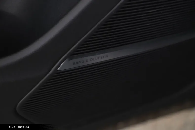 Audi Q8 din 2024 cu 37.500 km - oferta AUD170502 - foto 7