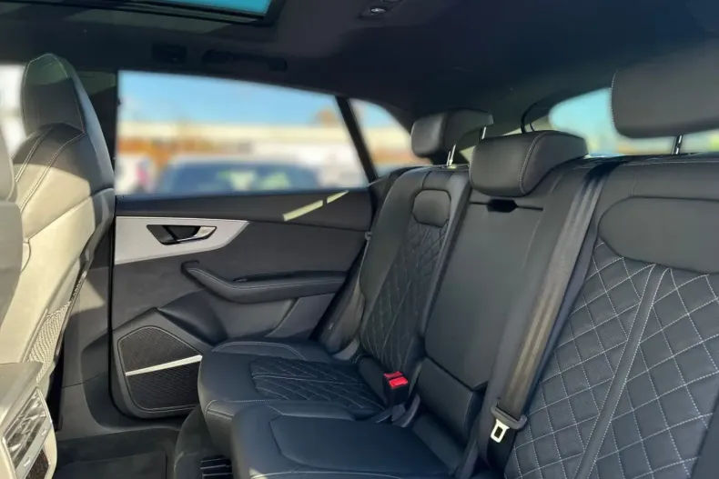 Audi Q8 din 2025 cu 30.700 km - oferta AUD170506 - foto 9