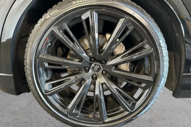 Audi Q8 din 2024 cu 29.200 km - oferta AUD170507 - foto 5