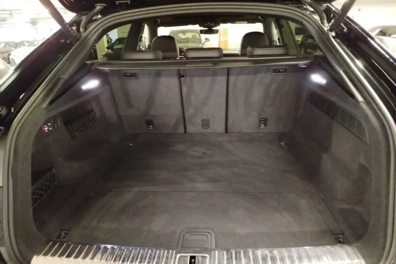 Audi Q8 din 2025 cu 12.918 km - oferta AUD170509 - foto 5