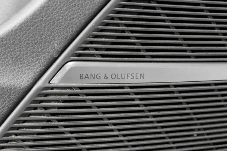 Audi Q8 din 2023 cu 81.485 km - oferta AUD170510 - foto 12