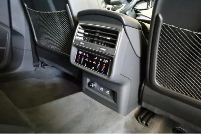 Audi Q8 din 2024 cu 21.500 km - oferta AUD170511 - foto 7