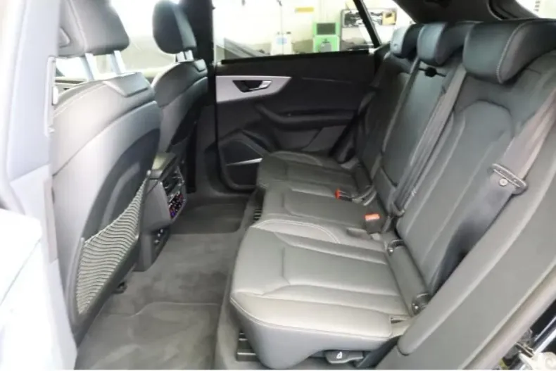 Audi Q8 din 2024 cu 21.500 km - oferta AUD170511 - foto 12