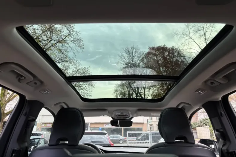 Volvo XC90 din 2023 cu 55.984 km - oferta VOL170514 - foto 12