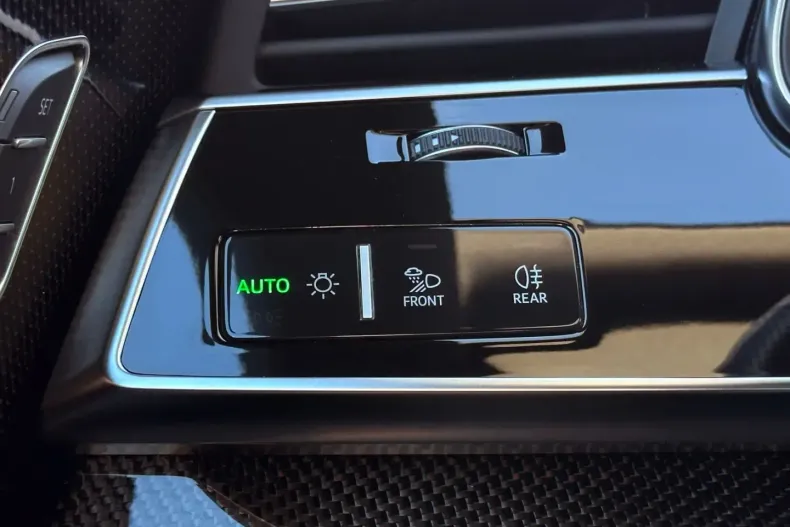 Audi Q8 din 2022 cu 61.690 km - oferta AUD170516 - foto 18