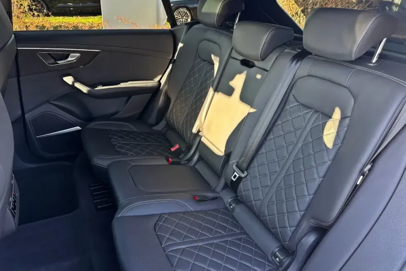 Audi Q8 din 2022 cu 61.690 km - oferta AUD170516 - foto 26