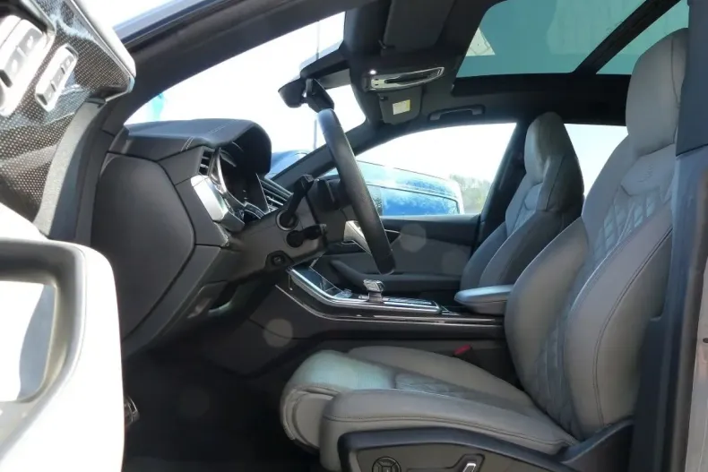 Audi Q8 din 2022 cu 72.940 km - oferta AUD170518 - foto 10